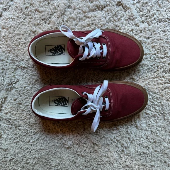 Vans burgundy/tan sneaker - Picture 2 of 6